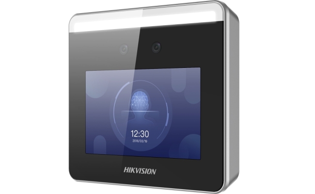Cititor facial Hikvision DS-K1T331