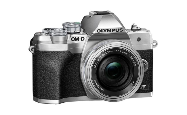 Olympus OM-D E-M10 Mark IV Kit cu Obiectiv 14-42mm Silver 54698